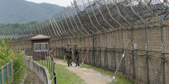 दक्षिण कोरियाले भन्यो : एक व्यक्ति सीमा पार गरेर उत्तर कोरिया गए